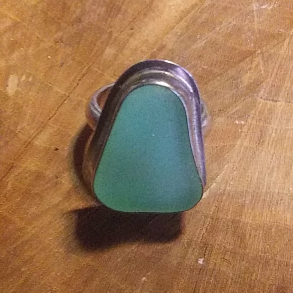 Sterling Beach glass ring size 9